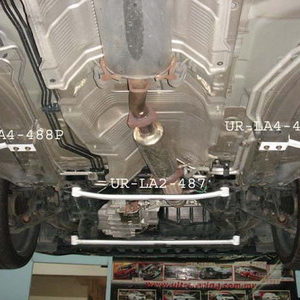 Honda Accord 03-08 2D/4D UltraRacing 2x 2-Point Front Bars LA4-488P 211346