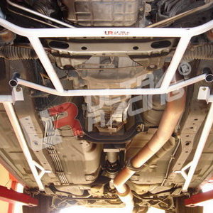 Nissan S15 99-02 UltraRacing 2x 3-Point Side Floor Bars SD6-374 211537