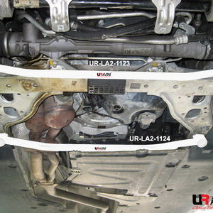 BMW 1 04-11 E87 120/130 UltraRacing Front Lower Bar 1123 LA2-1123 216648