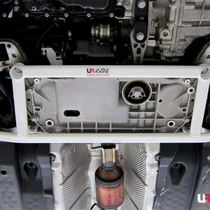 Audi A3 8P 03+ UltraRacing 4-Point Front H-Brace LA4-1192x 216688