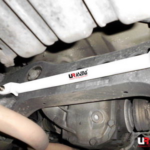 BMW 3 05+ E90 (320/325) UltraRacing Rear Lower Tiebar RL2-1030 216774