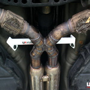 Rozpórka zawieszenia Nissan 350Z 02-08 UltraRacing 2-Point Mid Lower Member Brace ML2-1258 217148