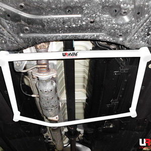 Kia Sportage 10+ 2.0 UltraRacing 4-Point Mid Lower Bar 1733 ML4-1733 219816