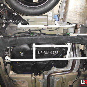 Citroen C4 Picasso 06+ UltraRacing 2-Point Rear Lower Tiebar RL2-1786 219918