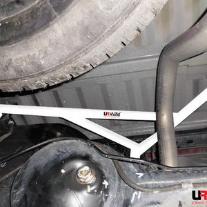 Isuzu D-Max 3.0D 02+ UltraRacing 3-Point Rear Lower Bar 1711 RL3-1711 219938