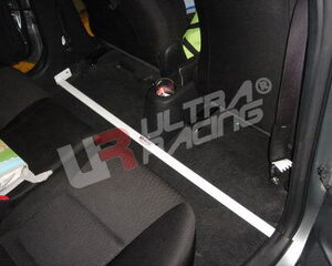 Toyota Yaris HB/Sedan 05+ UltraRacing 2-Point Room Bar 637 RO2-637 220053