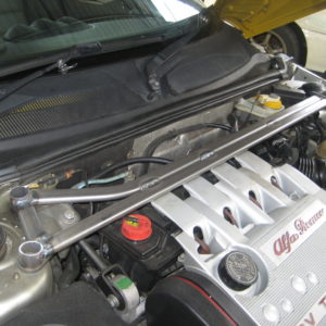 Alfa Romeo Spider GTV 3.2 UltraRacing Front Upper Strutbar TW2-2095 221466