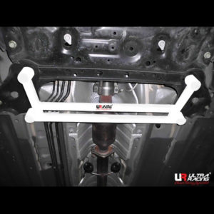 Nissan Juke 10+ UltraRacing 4-Point Front Lower Brace 2337 LA4-2337 222952